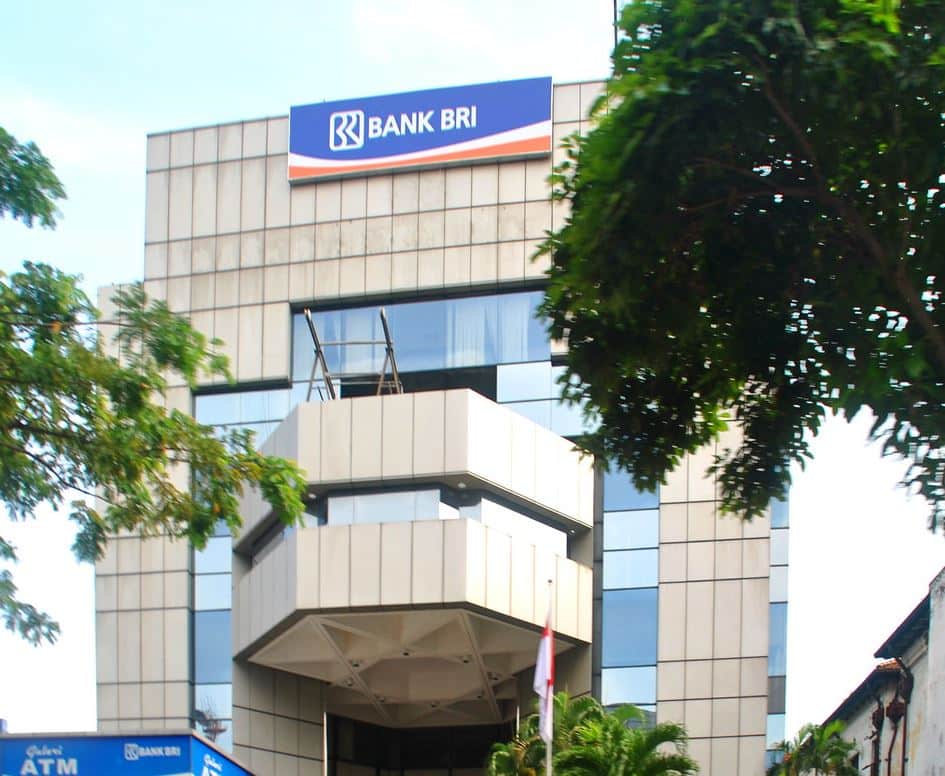 Kantor-Bank-BRI-Di-Surabaya